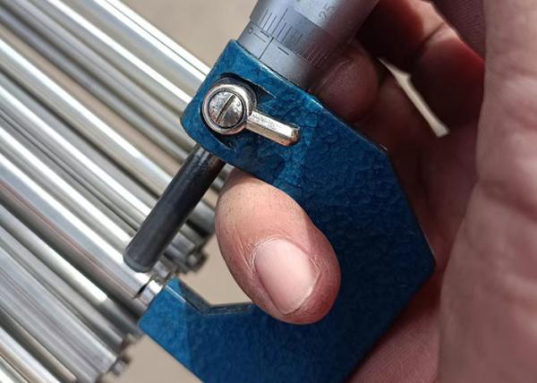 Astm ラウンド Aisi 904l Ss シームレス パイプつや出し