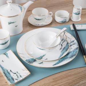 China Gift Box Ceramic Plate Set , Round Dishware Set Porcelain Dinnerware Set supplier