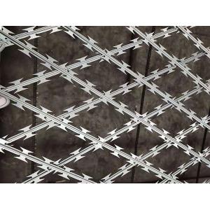 DIN1.4301 Welded Wire Mesh AISI304 Razor Mesh Fence Customized