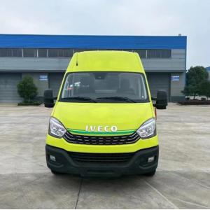 Emergency Rescue Vehicle 933/1097mm Front/Rear Suspension Ambulance With Diesel Oil