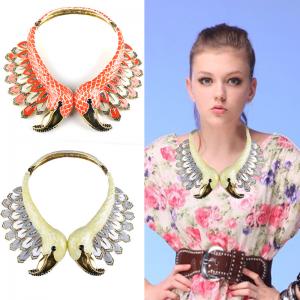 China vintage women New arrival jewelry statement necklace,fashion flower bird necklace supplier