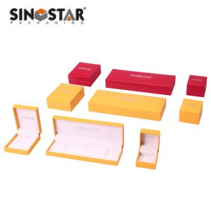 Small Plastic Jewelry Box with Small Size and Simple Design