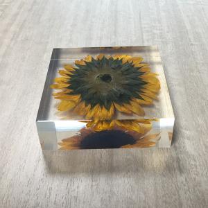 Custom Sunflower Paperweight Acrylic Globe Paperweight
