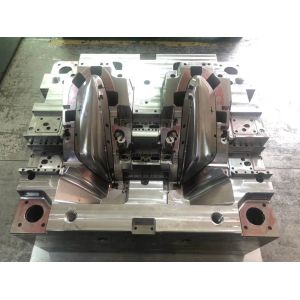 China Fabricant en plastique de moulage par injection S136 de rétroviseur automatique supplier