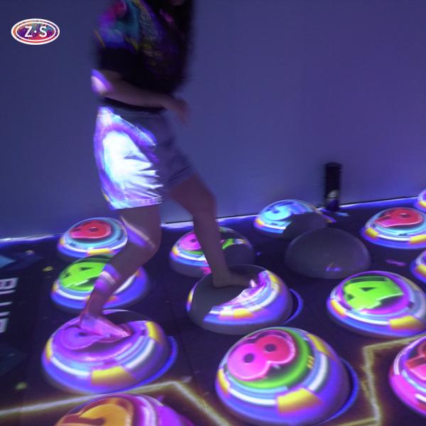 China Technologie DLP Projection interactive de balle de saut Mise à jour continue du système de jeux wholesale