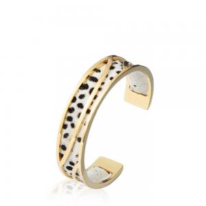 China Real Changeable Handmade Leather Cuffs , Hollowed Gold Plated Cuff Bracelet supplier