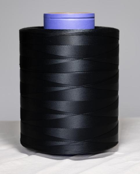 Filamentos de polipropileno de color azul oscuro y marrón rojo