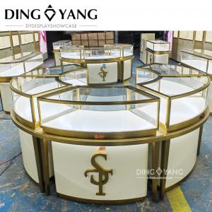 Curved Hot-Bended Glass Corners Jewelry Display Showcase Modern Fashion Design
