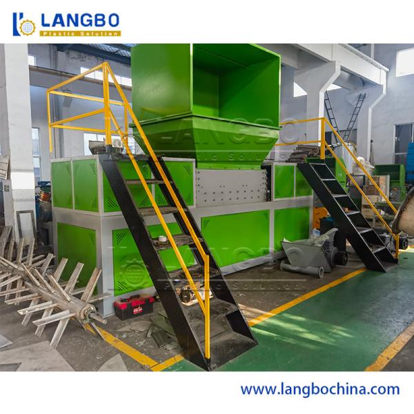 China Trituradora de plástico Desechos de plástico Reciclaje Trituradora Precios Máquina Trituradora de neumáticos Desmenuzadoras de chatarra wholesale