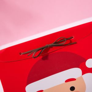 China Christmas Gift Bag Customizable Apple Present Packaging Red White Design  Ribbon Handle Christmas Eve Gift Bag For Apples And Small Gifts wholesale