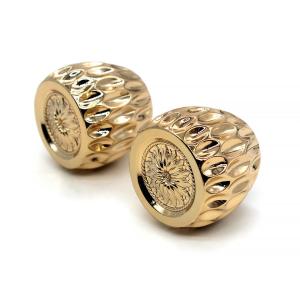 China Customized Zinc Alloy Good Sealing Perfume Cap Surface Custom Pattern supplier