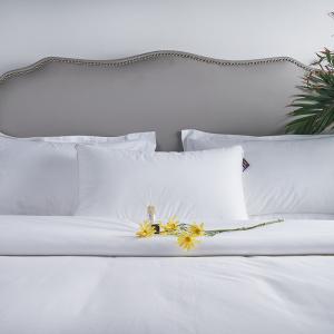 Bed Linen Luxury Hotel Pillows Custom Soft Feather Rectangular For Adults