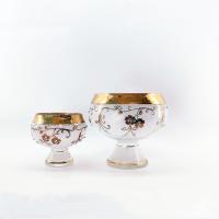 China Modern Large Glass Fruit Bowls Handcrafted With Piled Flower Pattern on sale