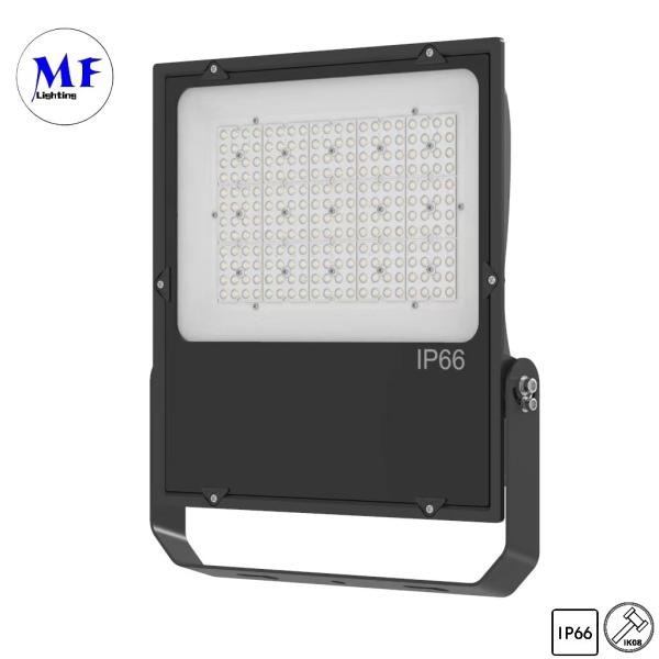 China 300W IP66 luz de inundación LED resistente al agua resistente al polvo IK08 alto flujo luminoso para estaciones de tren supplier