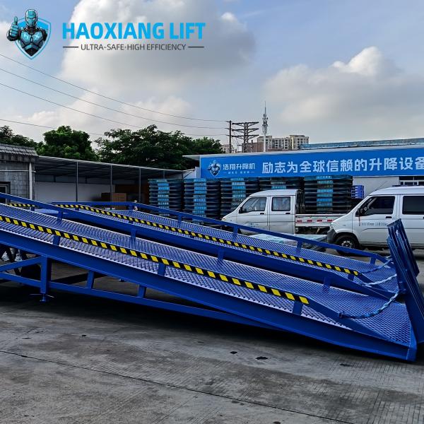 Mobile Hydraulic Dock Ramp 10t Load Capacity Temporary Loading Dock for Smooth Loading Unloading & Stable Use