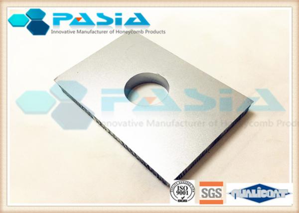 Los paneles de aluminio modificados para requisitos particulares del panal de la forma con la superficie de la capa del rodillo de PVDF