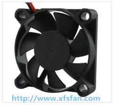 45*45*10mm 12V/24V DC Black Plastic Brushless Cooling Fan DC4510
