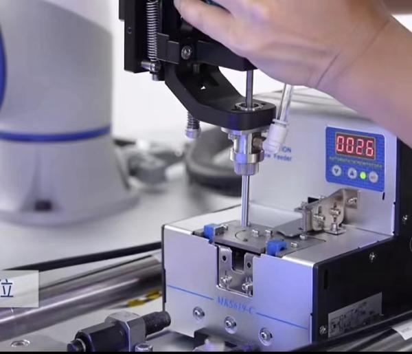 Six-Axis Collaborative Robot Arm Programming 10kg Load robot Debugged
