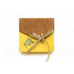 Elegant Ribbon Tie Gift Box , Wedding Favour Boxes With UV Embossing Finishing