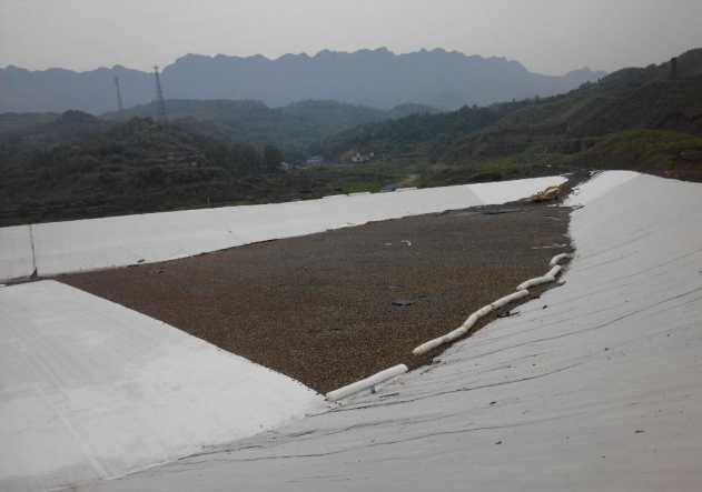China Permeable Nonwoven Geotextile Filter Fabric for Efficient Drainage Systems and Erosion Control wholesale