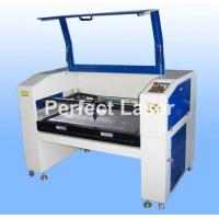 China CCD Auto Recognition CO2 Laser Cutting Machine For Cloth / Shoe / Jeans / Carpet on sale