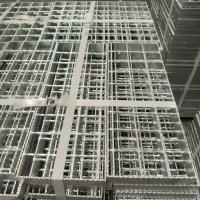 China Heavy Duty Anti Slip Metal Grating Serrated Steel With Galvanized Surface for sale