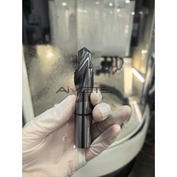 China 4 Flutes DLC Coated Solid Carbide End Mill Cutter with Ø1 mm – Ø20 mm Diameter and 2D / 3D / 5D Cutting Length wholesale