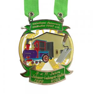 China Custom Hanging Metal Sports Medal Soft Hard Enamel Carnival Medal With Ribbon supplier