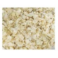 China Natural Color Organic Dried Vegetables Dried Onion Flakes Kosher Certified on sale