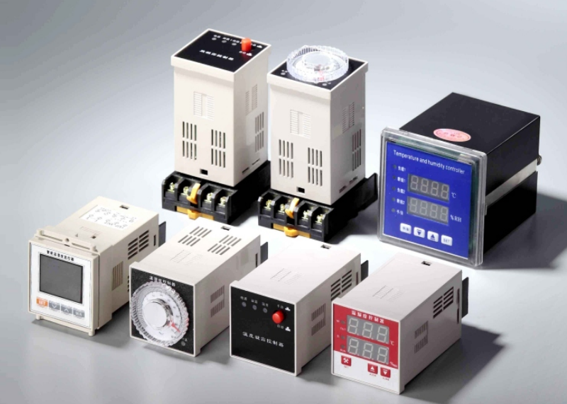 China CHTK T series temperature and humidity controller TWNK-Z72J TW2K-Z72J TN2K-Z72J TW2N2K- Z72J TWK-P72J TNK- P72J TWNK-P72J TW2K-P72J TN2K-P72J TW2N2K- P72J TWK-M96J TNK- M96J TWNK-M96J wholesale