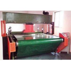 China Conveyor Belt Feeding Clicker Cutting Machine , Hydraulic Cutting Press Machine supplier