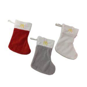 China 18cm 7.09in McDonald'S Soft Cable Knit Personalized Needlepoint Christmas Stockings Oem supplier