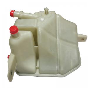China 670031651 Expansion Tank Assembly Car Radiator Cooling System For Maserati supplier
