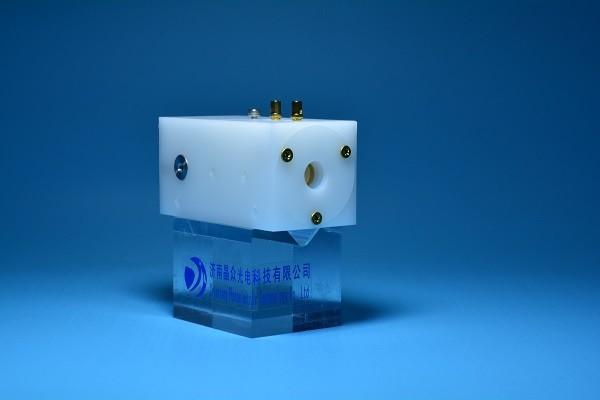 Anti - Reflective Optical Cell , Coated Quartz Window Pockel Cell Q Switch