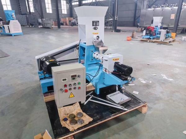 150 To 120kg/HFish Feed Pellet Machine Pneumatic Animal Feed Extruder