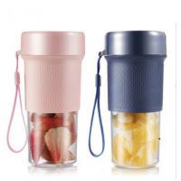 China 300ML 7.4V Mini Electric Juice Bottle Fruit Blender Machine Rechargeable on sale