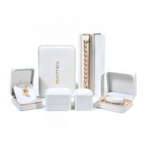 China Custom Logo Jewelry Packaging Box High End Pu Leather Material supplier