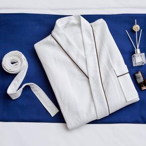 White Hotel Spa Robes 100% Cotton Waffle Bathrobe Hotel Yarn Dyed Oem Service
