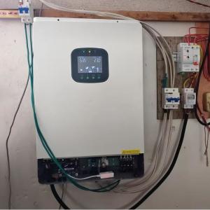 China Dual MPPT Hybrid Inverter 8000W 51V With LCD 230V Off Grid On Grid Parallel Ready for OEM Orders wholesale