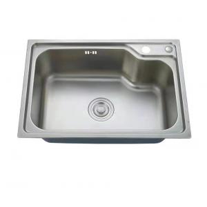 China 0.9mm Thick SUS 304 Stainless Steel Single Bowl Sink With Soap Dispenser supplier