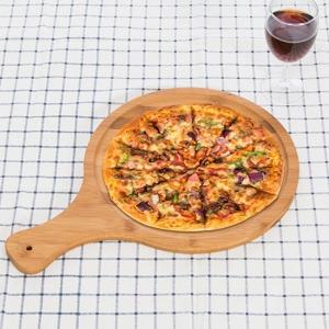 China Fashionable Design Round Shape Bamboo Pizza Board , Wooden Pizza Board With Handle supplier