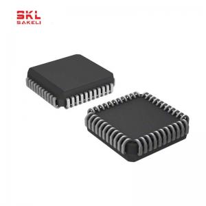 AT89S52-24JU Semiconductor Microcontroller IC Chip Flash Memory Embedded Applications