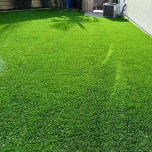 China Good Drainage Everlast Artificial Grass Lawn Suitable For Summer Heat Winter Cold supplier