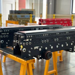 China 0.8 Ton Load Forklift Forks 1200 X 1200 X 1500mm Pallet Telescopic Lifting Fork wholesale