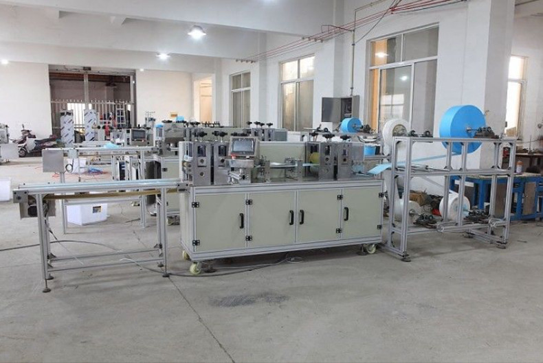 China Mascarilla no tejida completamente automática que hace la máquina, gancho que suelda con autógena la máquina médica 11KW de la máscara supplier