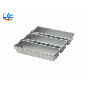 China RK Bakeware China-Chicago Metallic 3 Straps Glazed Cinnamon Package Roll Pan supplier