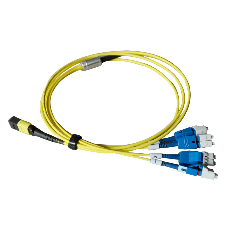 China 8 Cable de tronco de fibra MTP con Uniboot 4 x LC y baja pérdida de inserción ≤ 0,3dB MPO a cable de ruptura de LC wholesale
