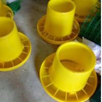 China Manual Plastic Chicken Feeder and Drinker with Different Sizes on sale