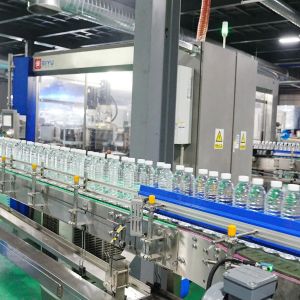 China OPP Hot Melt Labeling Machine for Fruit Juice Beverage Production Line with 6000BPH-72000BPH Speed and Stainless Steel 304 Construction wholesale