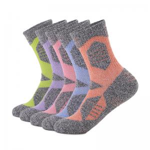 China Adult Men'S Basketball Breathable cotton Anti Slip Socks supplier